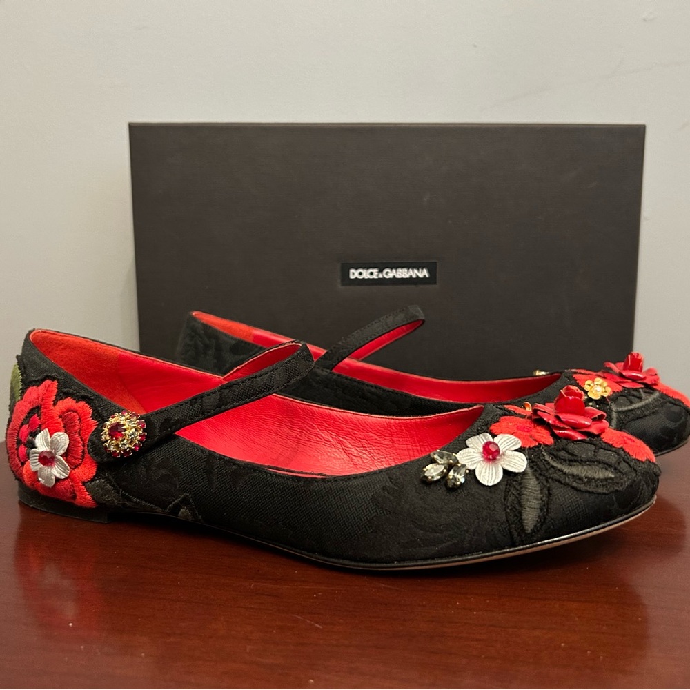 Dolce & Gabbana Black Brocade Embellished Mary Jane Ballerina Flats, size EU38.5 - Picture 2 of 16
